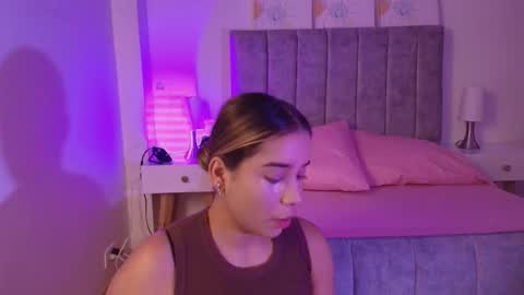 Snapshot of lucy_carson chatting on 03-27-26, 12:27 lucy online show from 03-27-26, 12:27