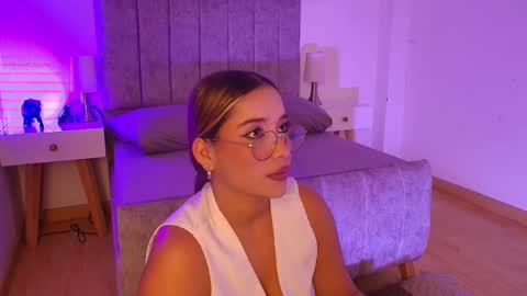 Snapshot of lucy_carson chatting on 04-02-26, 03:37 lucy online show from 04-02-26, 03:37