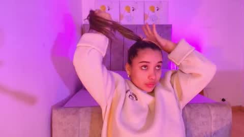 Snapshot of lucy_carson chatting on 04-03-26, 03:04 lucy online show from 04-03-26, 03:04