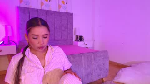 Snapshot of lucy_carson chatting on 04-04-26, 03:38 lucy online show from 04-04-26, 03:38