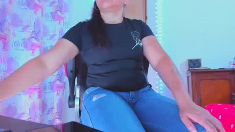 Snapshot of lucy_chanel chatting on 04-18-26, 02:48 lucy online show from 04-18-26, 02:48