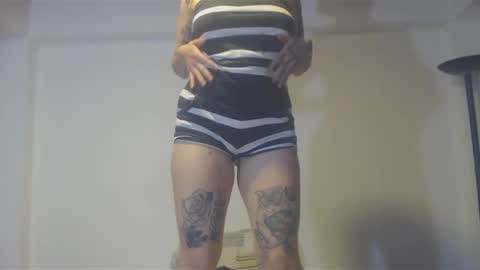 Lucia online show from 12-23-24, 12:57