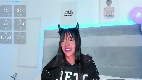 Lucy online show from 10-17-25, 04:59