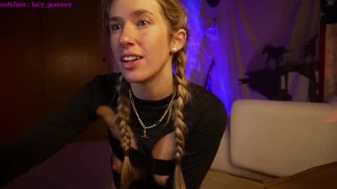 Lucy. online show from 02-06-25, 05:25