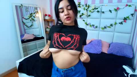 lucy_harris_ online show from 02-12-25, 10:59