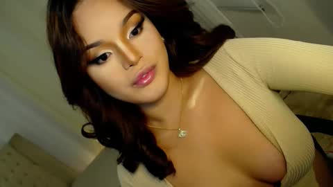    MONA    online show from 01-09-25, 03:04