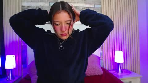 lucy_hs online show from 01-31-25, 03:41