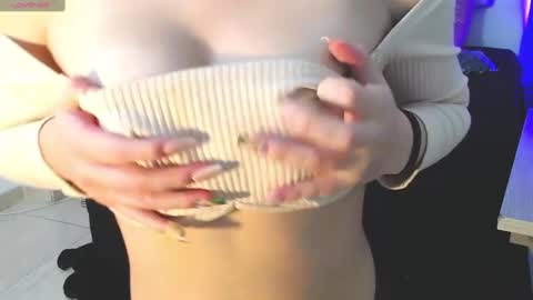 lucy_hs online show from 02-20-25, 04:07