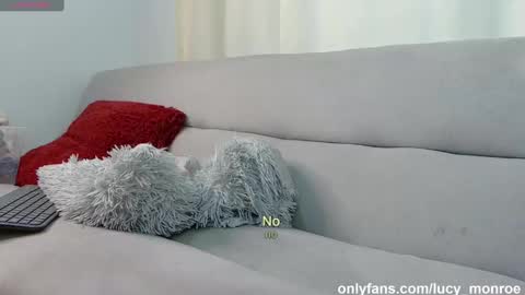 Snapshot of lucy_monroe_ chatting on 10-20-25, 10:54 Lucy online show from 10-20-25, 10:54