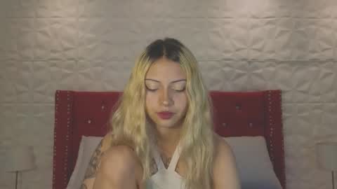 PINK online show from 10-11-25, 04:49