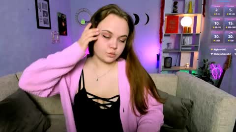 lucy online show from 04-05-26, 10:51