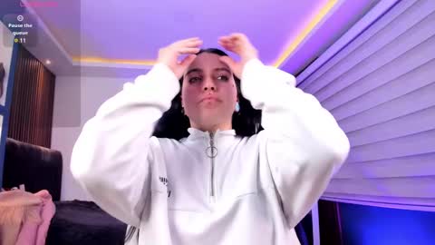 Snapshot of lucy_smith7 chatting on 02-20-25, 04:39 Sofia online show from 02-20-25, 04:39