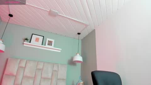 Snapshot of lucy_williiams chatting on 03-23-26, 01:04 Lucy online show from 03-23-26, 01:04