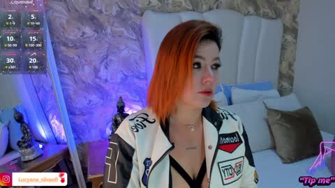 Snapshot of lucyanasilva chatting on 01-22-25, 11:01 Lucyana Silva online show from 01-22-25, 11:01