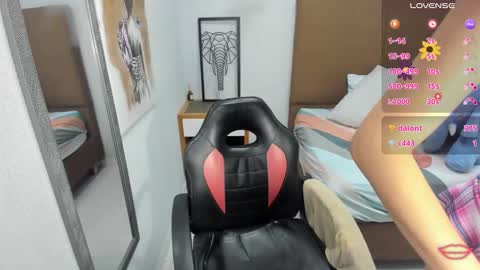 L U C Y  online show from 01-13-25, 06:06