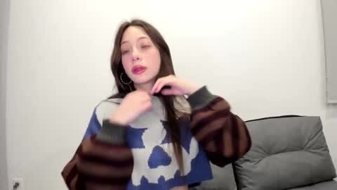 Snapshot of lucycryborg chatting on 02-01-26, 05:28 Lucy online show from 02-01-26, 05:28