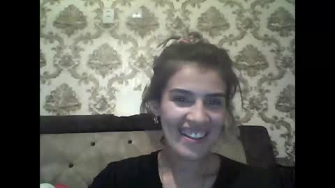 Snapshot of lucydoorbell chatting on 09-09-25, 06:18 lucydoorbell online show from 09-09-25, 06:18