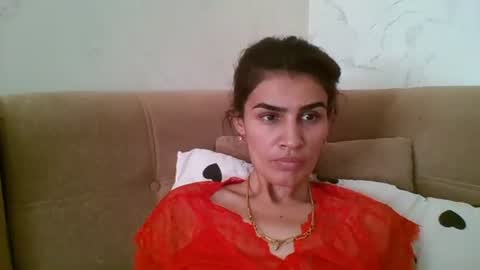 Snapshot of lucydoorbell chatting on 10-15-25, 07:52 lucydoorbell online show from 10-15-25, 07:52