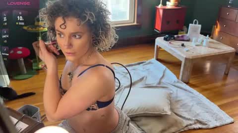lucydreamsbaby online show from 01-28-25, 08:58