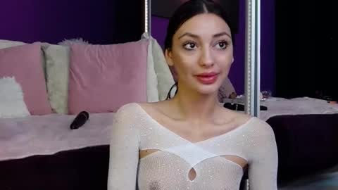 Snapshot of lucykims chatting on 12-09-24, 04:34 Lucy Kims online show from 12-09-24, 04:34