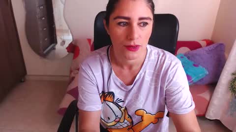 LUCY online show from 01-08-25, 12:15