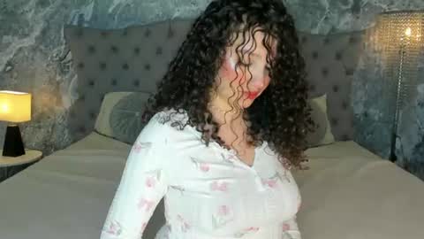Snapshot of lucylovelyy1 chatting on 06-30-26, 02:34 Lucy online show from 06-30-26, 02:34
