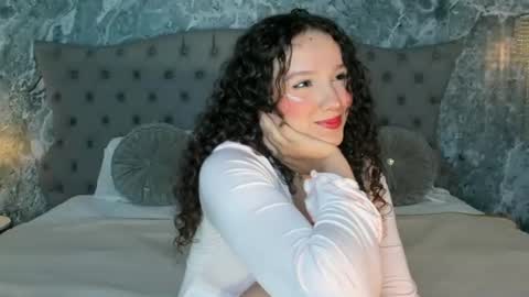 Snapshot of lucylovelyy1 chatting on 07-21-26, 02:36 Lucy online show from 07-21-26, 02:36
