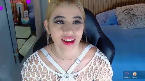 Snapshot of lucymars1 chatting on 10-30-25, 12:28 L U C Y online show from 10-30-25, 12:28