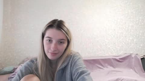 Lucy Ree online show from 09-16-25, 09:10