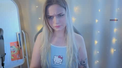 Snapshot of lucysbrain chatting on 04-16-26, 07:31 Lucy online show from 04-16-26, 07:31