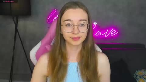 Lucy online show from 06-20-26, 01:09
