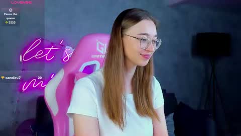 Lucy online show from 06-27-26, 01:10