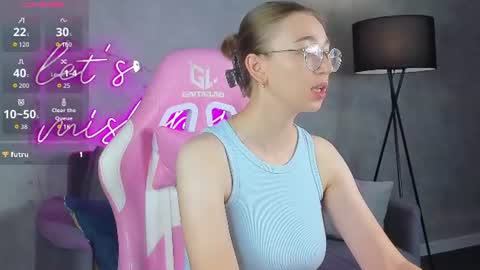 Lucy online show from 07-05-26, 12:39