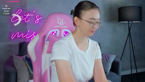 Lucy online show from 07-09-26, 12:48
