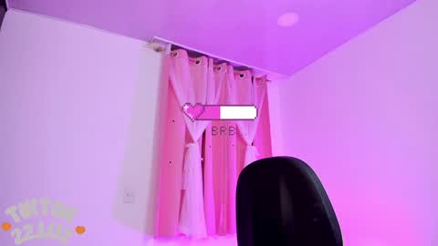 LUCYY FROM HOME  online show from 12-19-24, 05:18