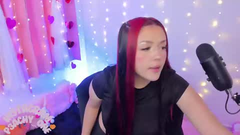 LUCYY FROM HOME  online show from 03-08-25, 10:02