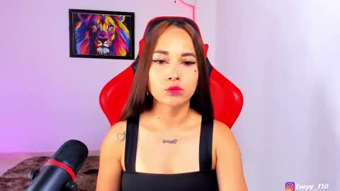 Snapshot of lucyy_rose chatting on 03-03-26, 01:45 o online show from 03-03-26, 01:45