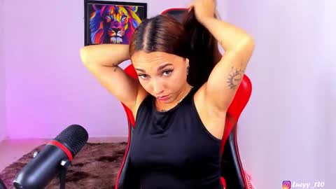 Snapshot of lucyy_rose chatting on 03-14-26, 01:55 o online show from 03-14-26, 01:55