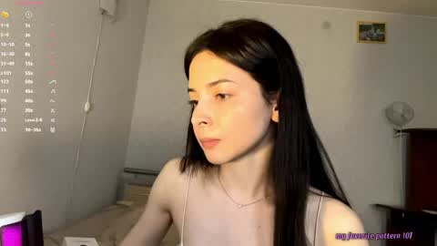 Snapshot of ludivinablice chatting on 05-08-26, 03:06 Mika online show from 05-08-26, 03:06