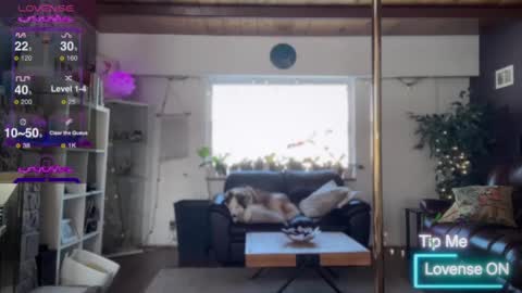 Luubeam             INSTA luubeammm TWITTER lunaisreallycu1 online show from 02-13-25, 07:42