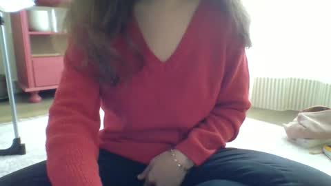 Snapshot of lufuck chatting on 10-26-25, 01:06 Lucie online show from 10-26-25, 01:06