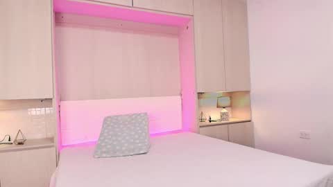 Lu online show from 01-26-25, 03:59