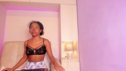 Lu online show from 02-11-25, 08:37