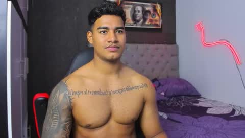 Luigi Independent model online show from 01-10-26, 12:12