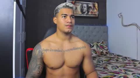 Luigi Independent model online show from 02-16-26, 01:40