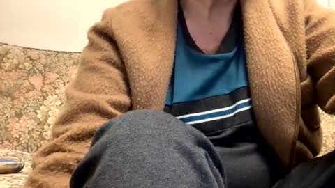 Luis online show from 11-23-25, 09:47