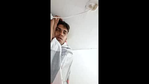 luis2000588392 online show from 04-09-26, 06:19