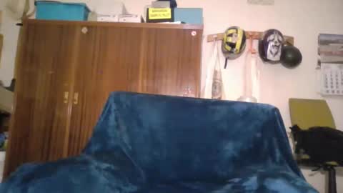 A slave to the mistress.. un esclavo para las amas dominantes. online show from 12-01-25, 11:54