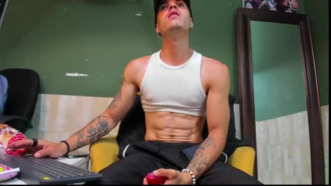 Luis AS online show from 01-12-25, 11:26