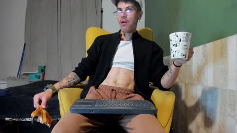 Luis AS online show from 03-01-25, 11:28